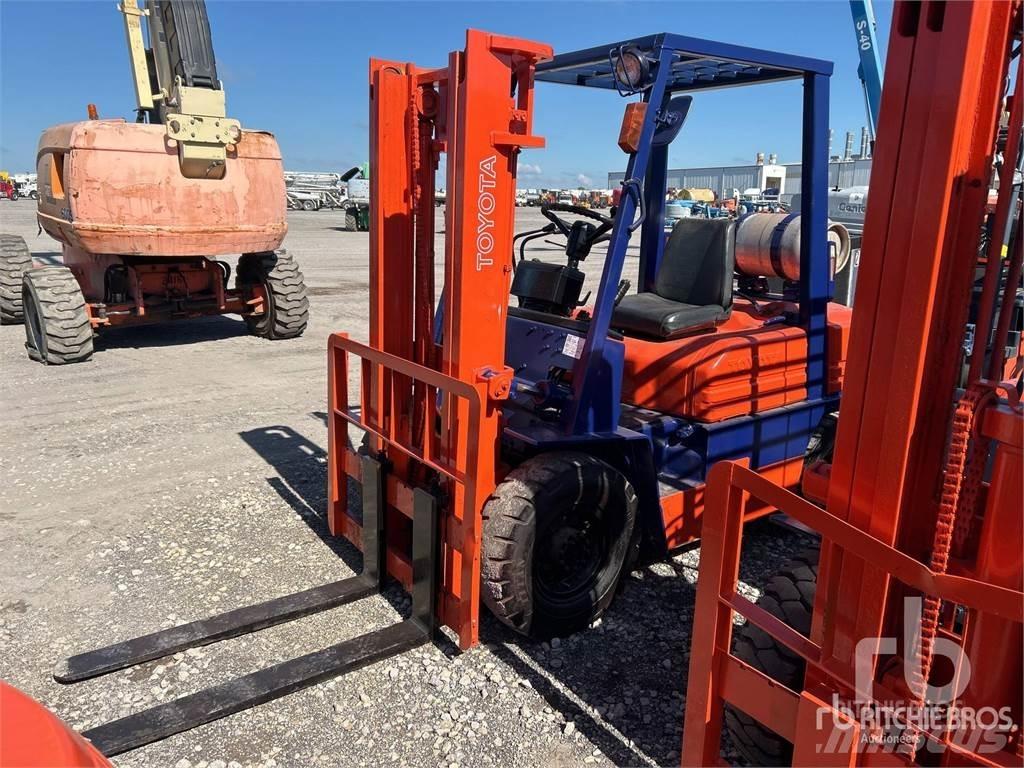 Toyota 5FG25 Dieselmotviktstruckar