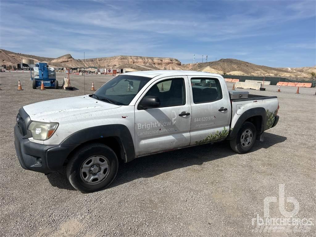 Toyota TACOMA Flakbilar/Pickuper