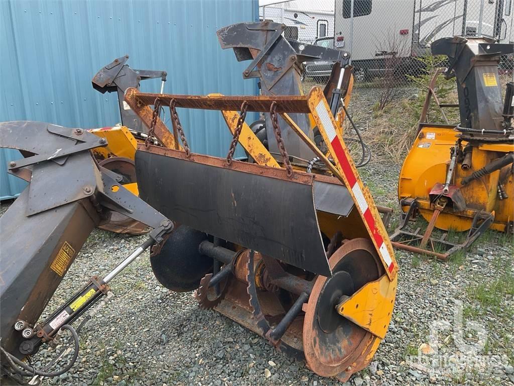 Trackless XX-50 Snöslungor och -fräsar