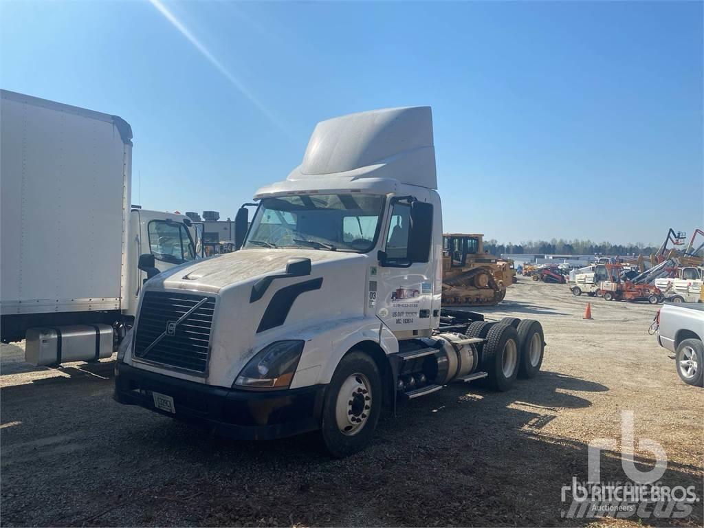 Volvo VNL Dragbilar