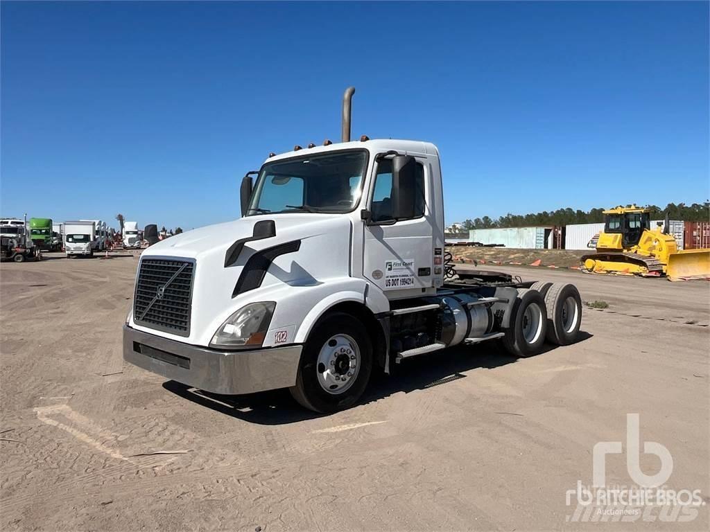 Volvo VNL300 Dragbilar