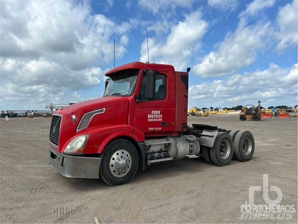 Volvo VNL300 Dragbilar