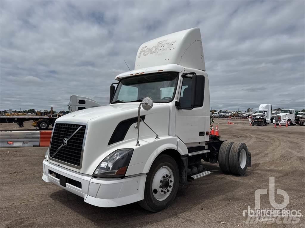 Volvo VNL300 Dragbilar