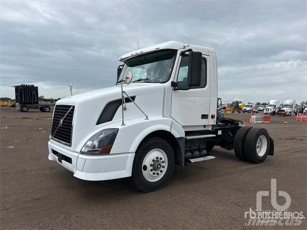 Volvo VNL300 Dragbilar