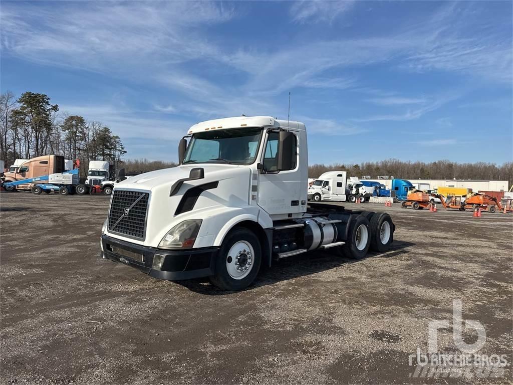 Volvo VNL300 Dragbilar