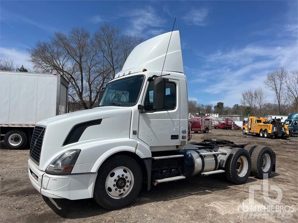 Volvo VNL300 Dragbilar