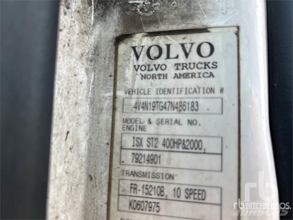 Volvo VNL42T Dragbilar