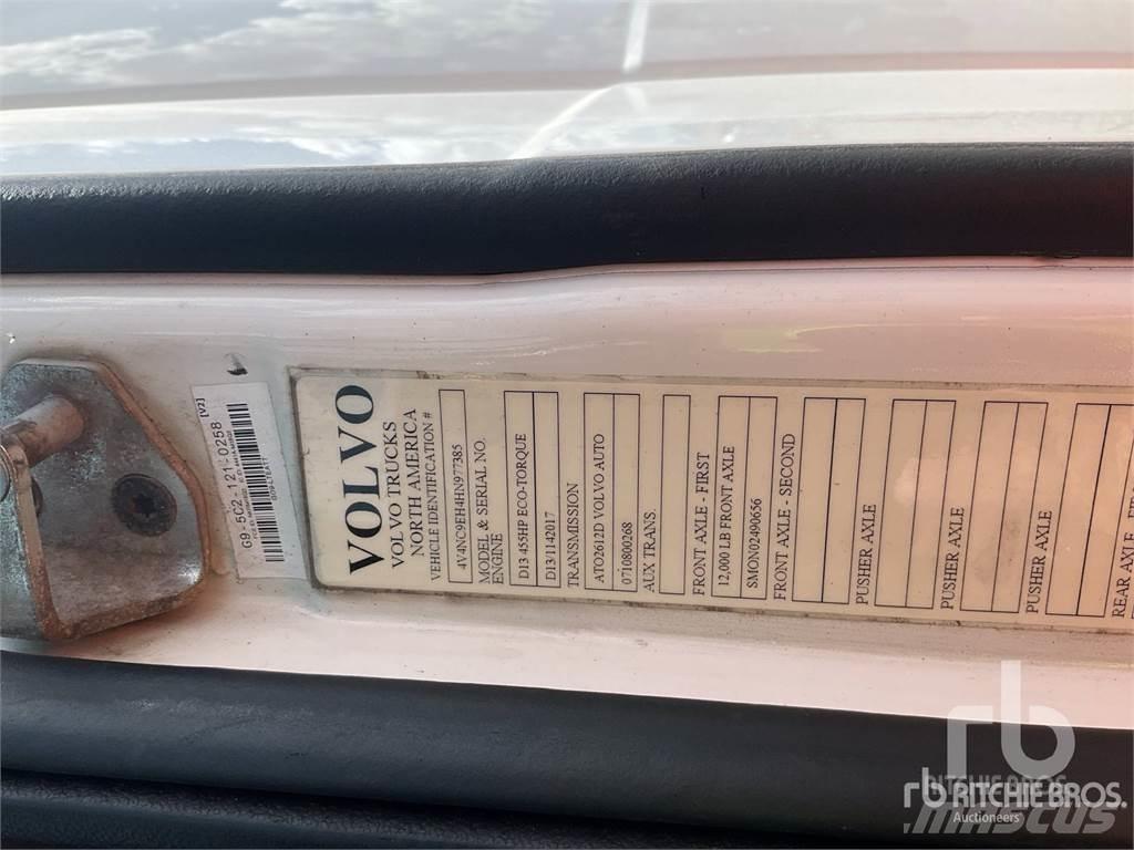 Volvo VNL64 Dragbilar