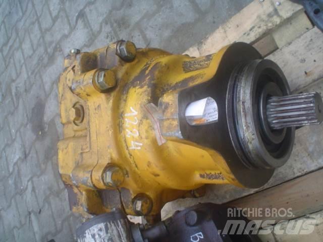 Komatsu 81D-021 7YY24 Motorer