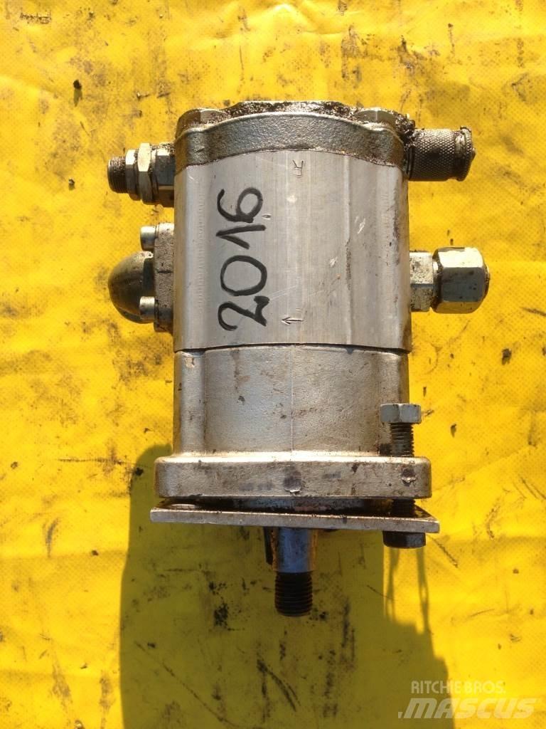 O&K 2460288L Hydraulik