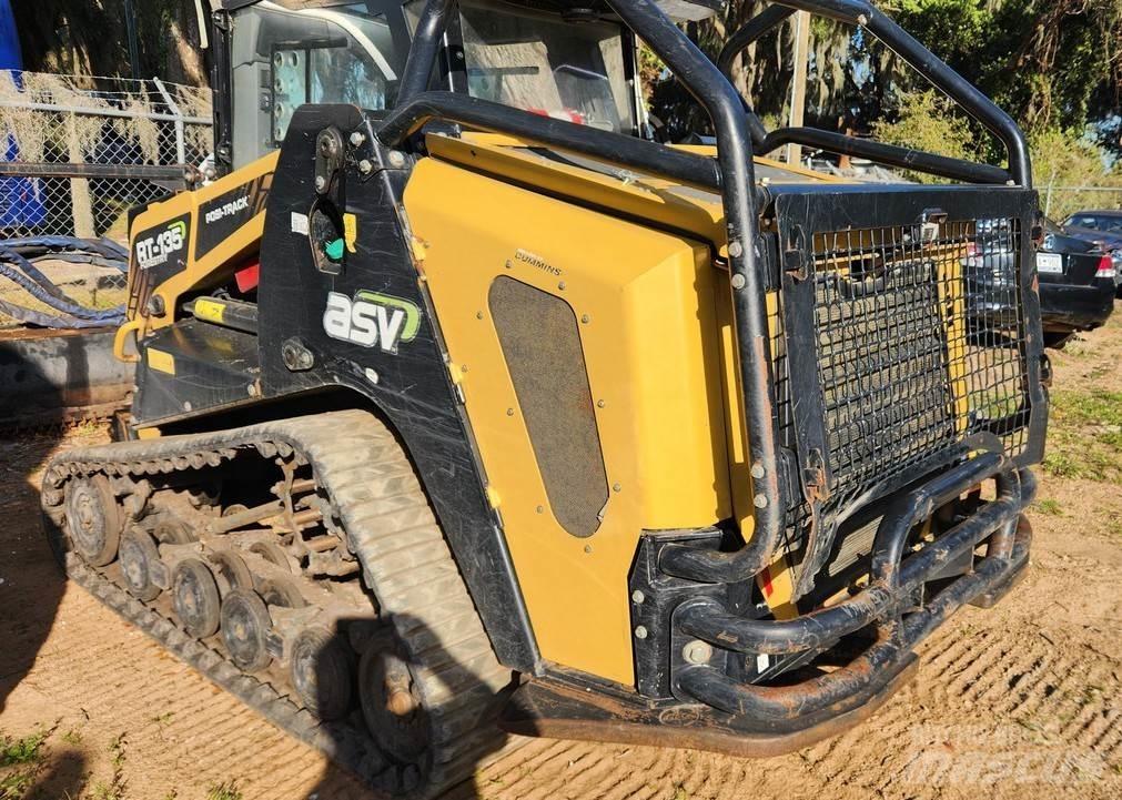 ASV RT135F Kompaktlastare