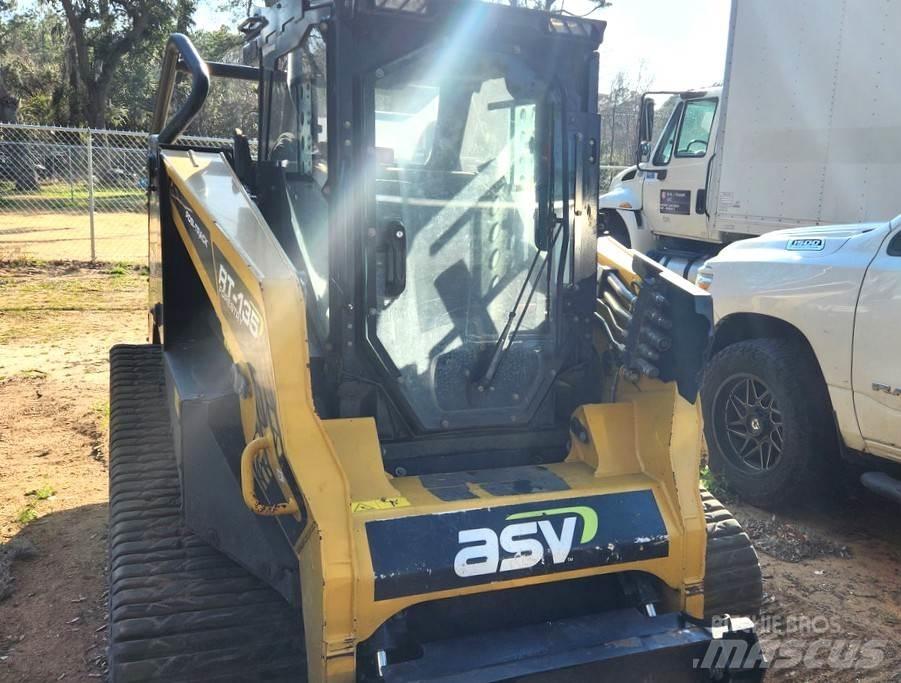 ASV RT135F Kompaktlastare