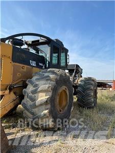 CAT 545C Lunnare