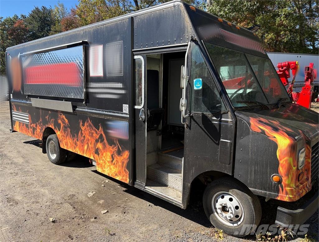 Ford E-350 Skåpbilar