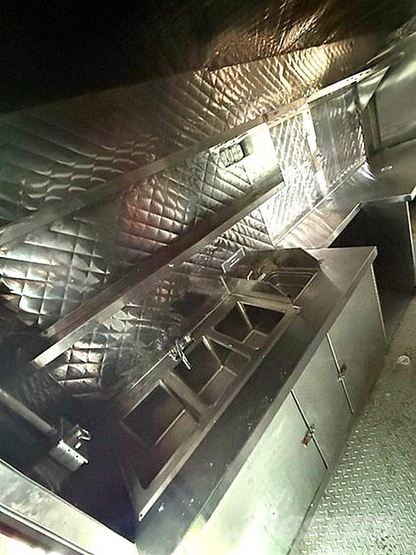 Ford E-350 Skåpbilar