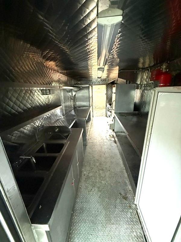 Ford E-350 Skåpbilar