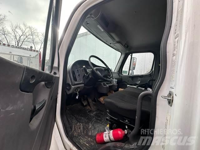 Freightliner M2 Skåpbilar
