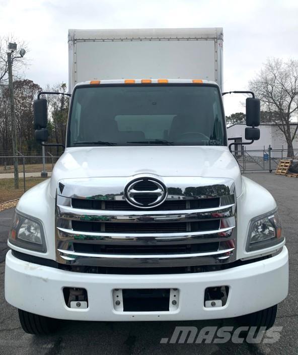 Hino 268A Skåpbilar