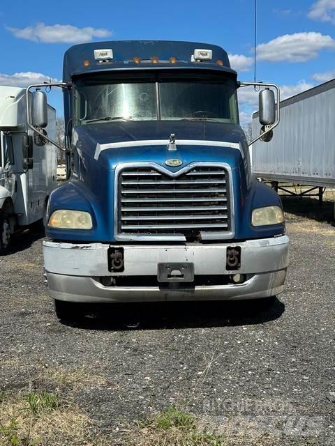 Mack CXN613 Dragbilar
