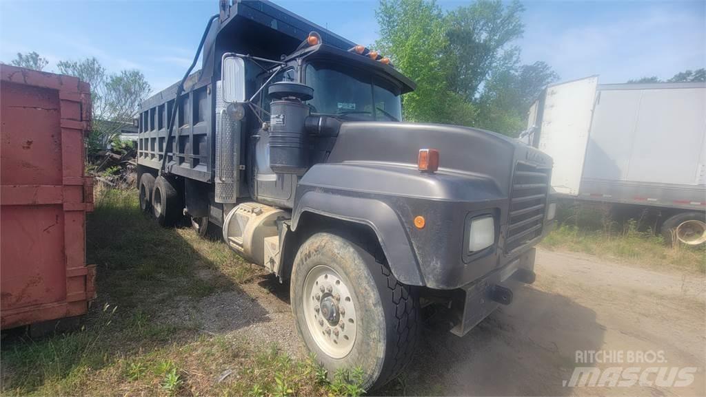 Mack RD6885 Tippbilar