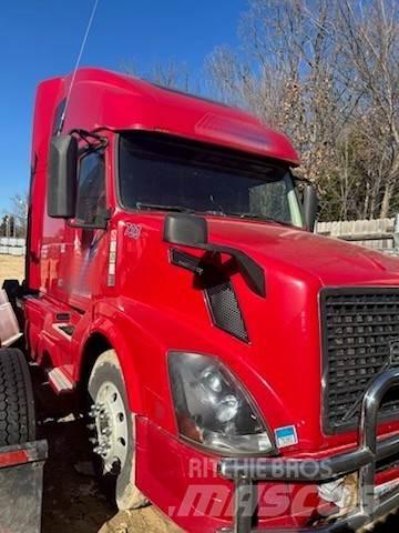 Volvo VNL64T670 Dragbilar
