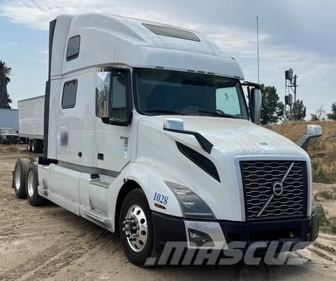 Volvo VNL64T670 Dragbilar