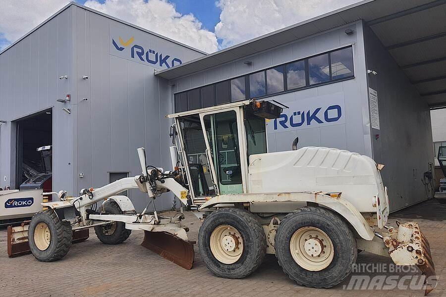 O&K F 156.6 Väghyvlar