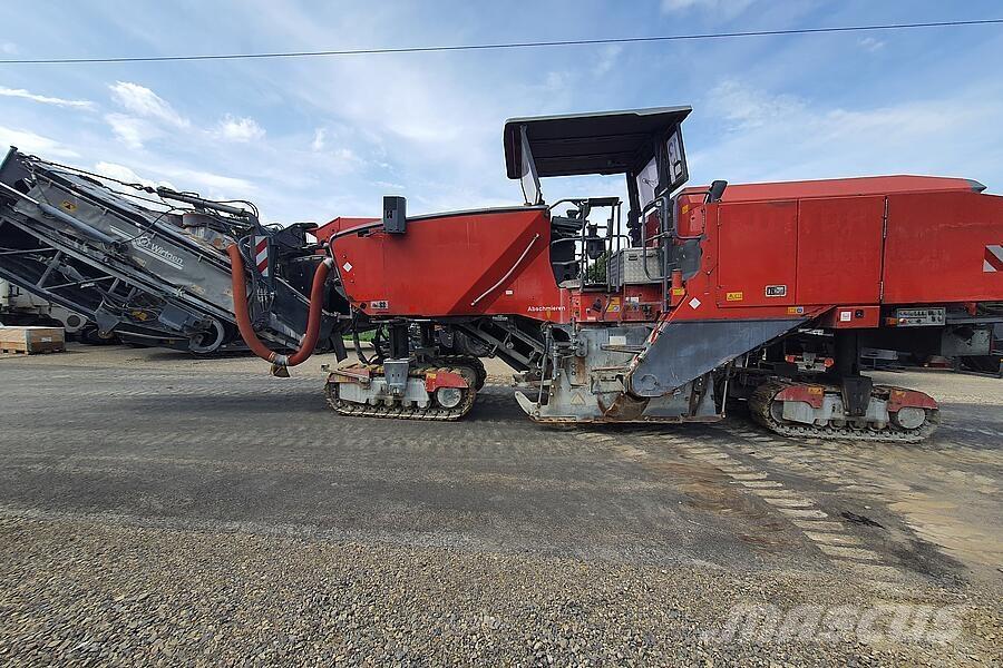 Wirtgen W 250 Asfaltskallfräsmaskiner