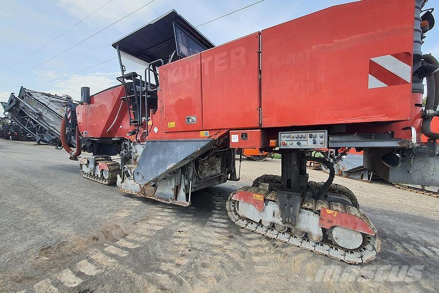Wirtgen W 250 Asfaltskallfräsmaskiner