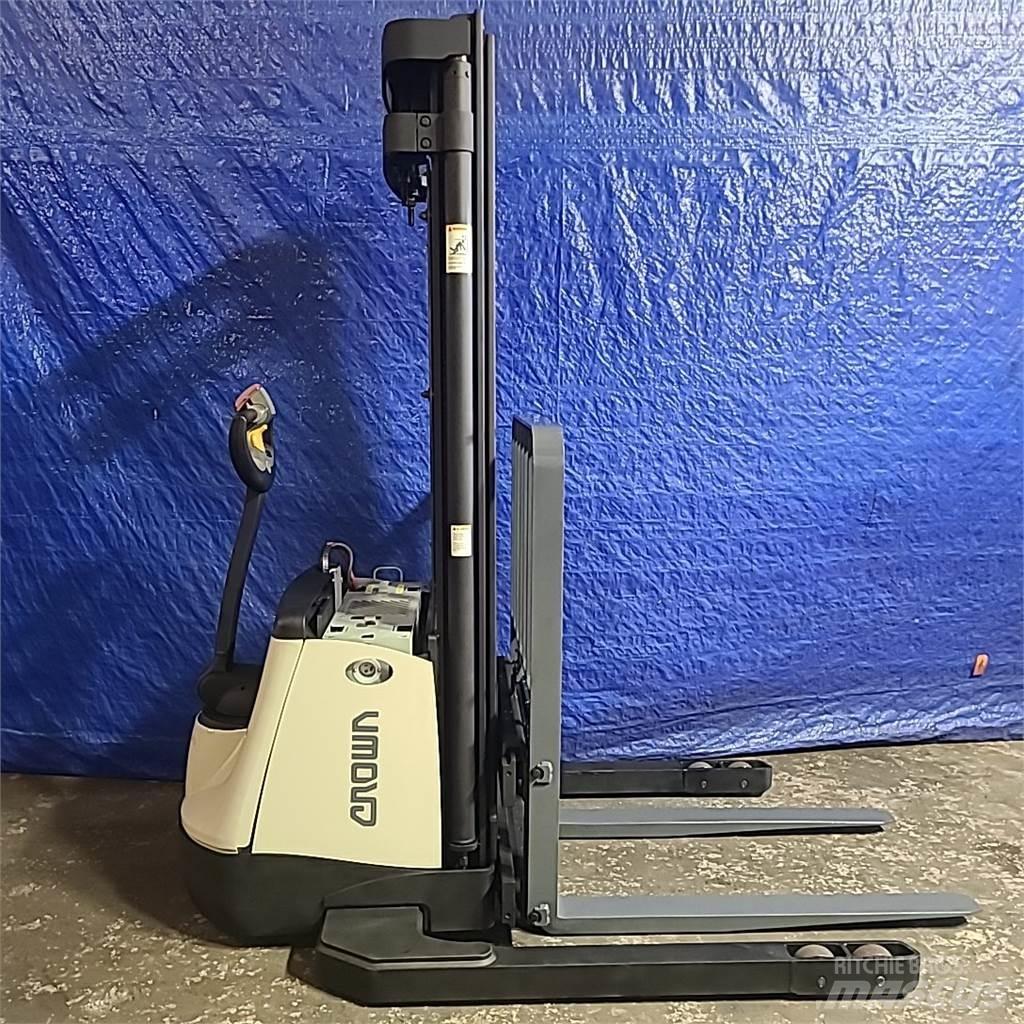 Crown SX3000-40 Staplare