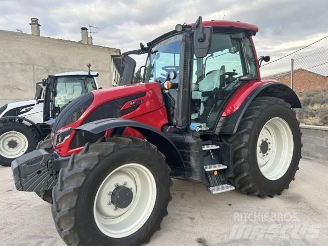 Valtra N135A Traktorer