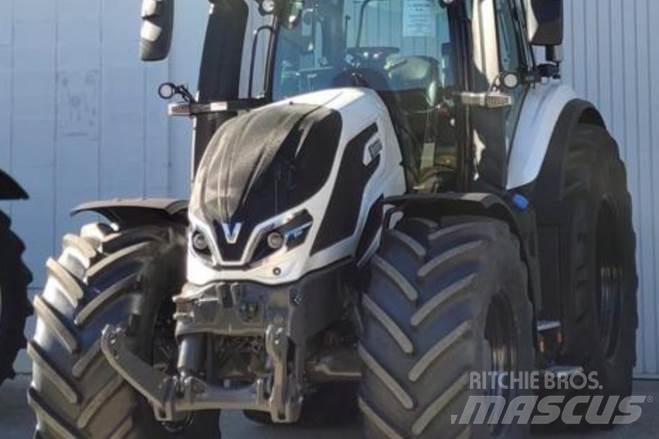 Valtra Q305 Traktorer