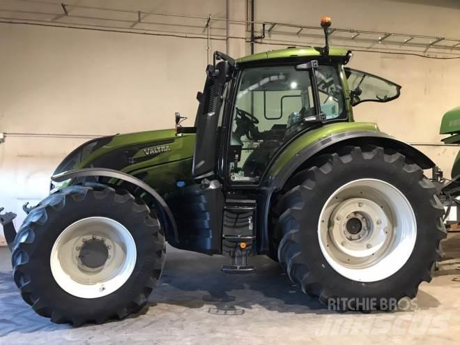 Valtra T235D Traktorer