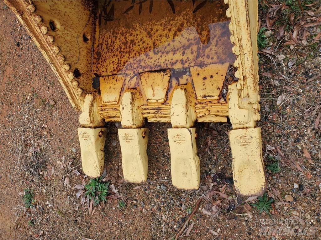 CAT 320 Skopor