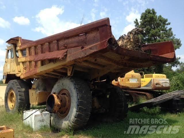 CAT 773B Midjestyrd dumper