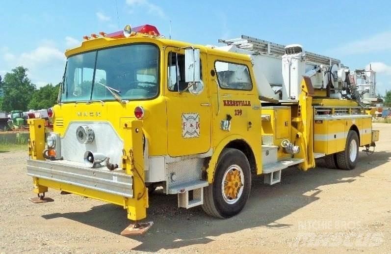 Mack CF685 Brandbilar
