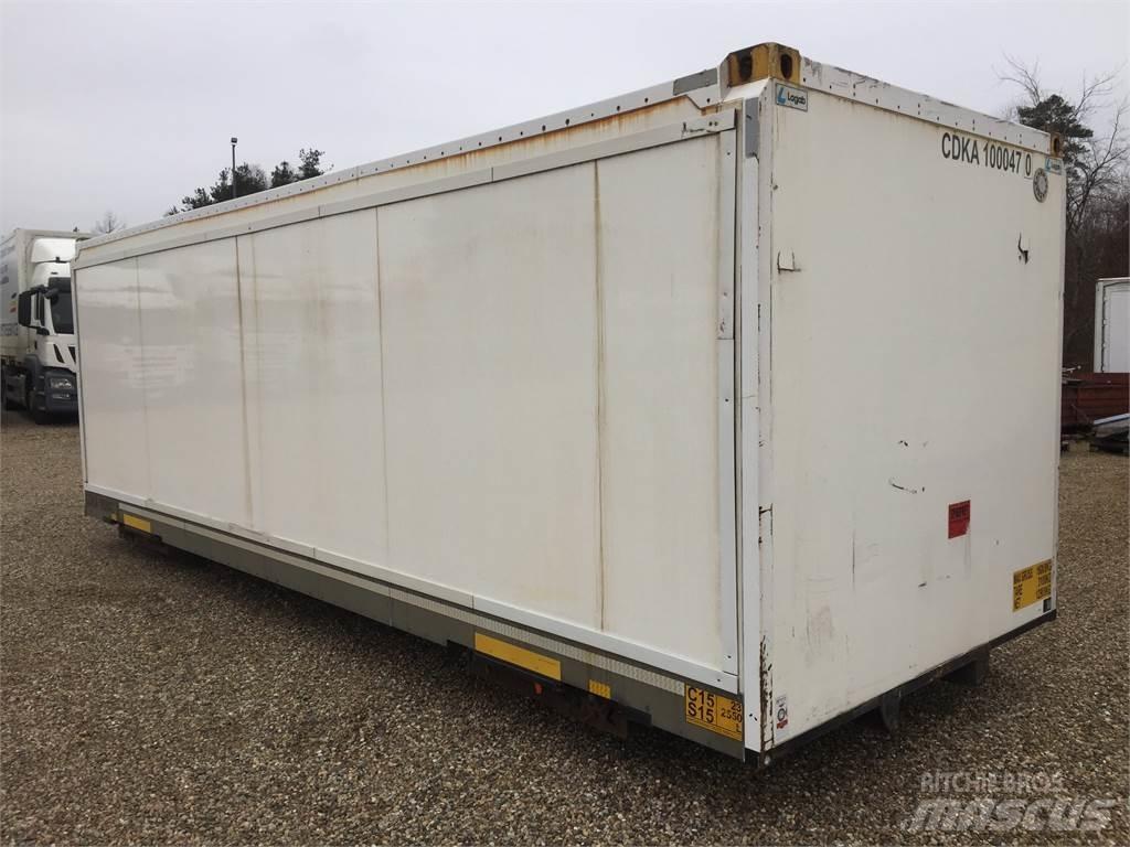  7450 mm med rulleport Skåptrailer