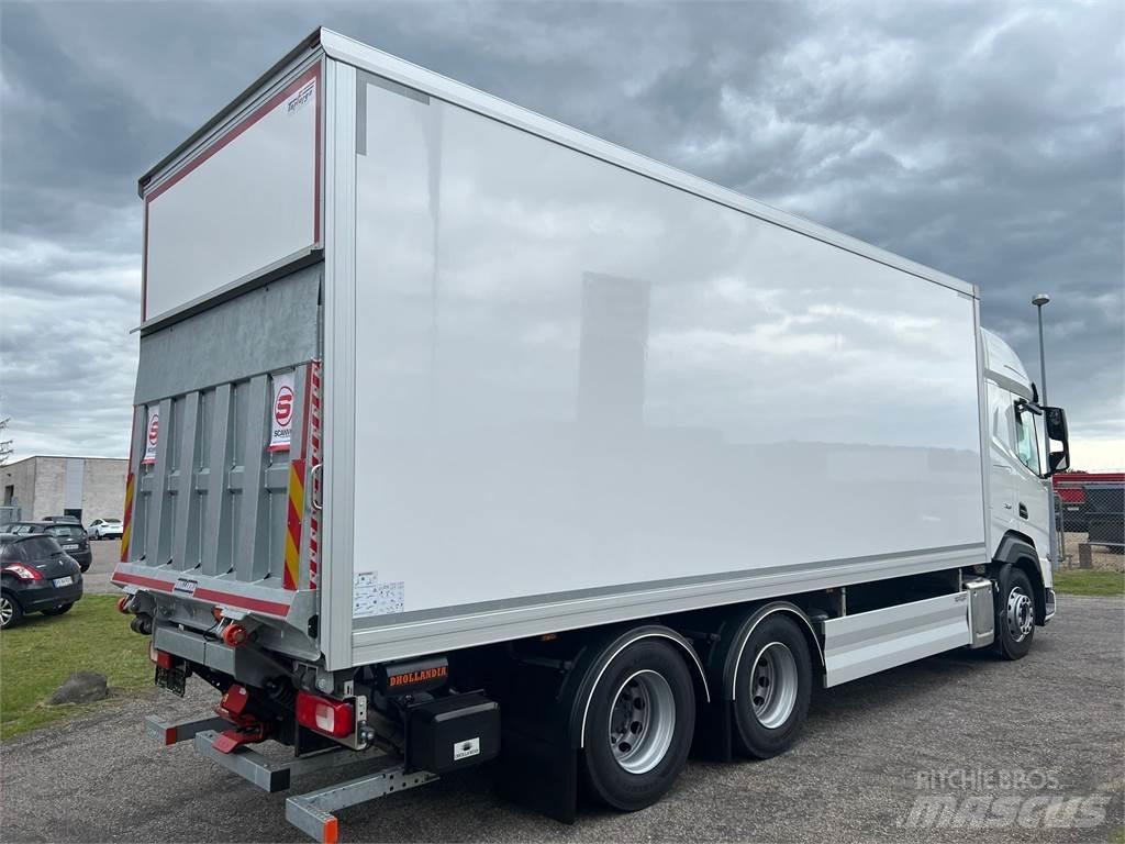 DAF XF480 FAS 6x2 Skåpbilar