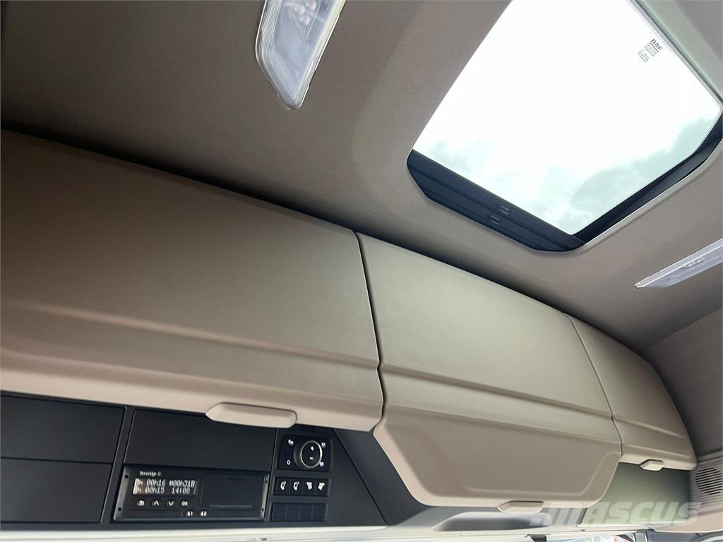 DAF XF480 FAS 6x2 Skåpbilar