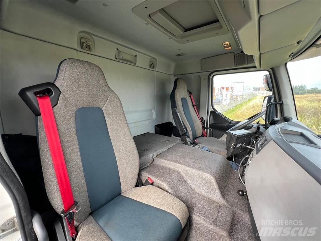 Volvo FE320 6x2*4 Skåpbilar