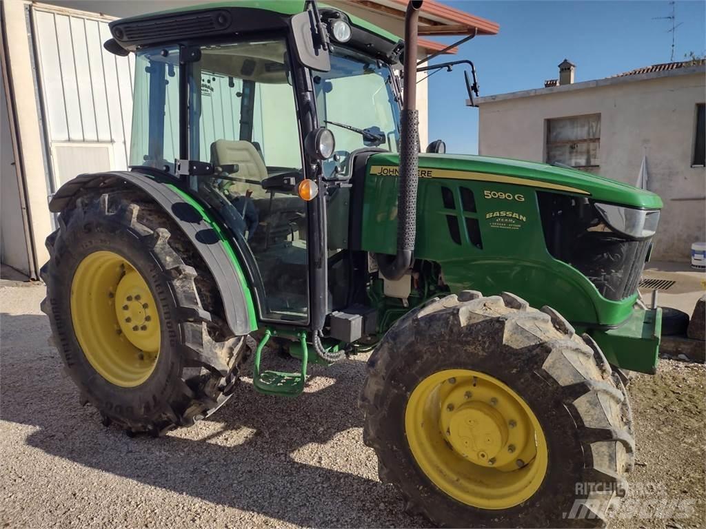 John Deere 5090 G Traktorer
