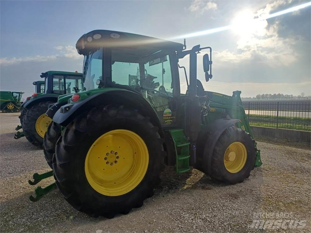 John Deere 6110 R Traktorer