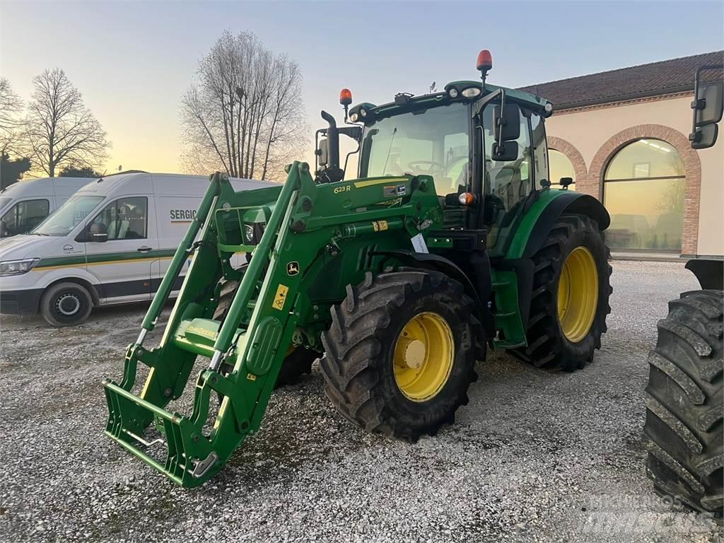 John Deere 6110 R Traktorer
