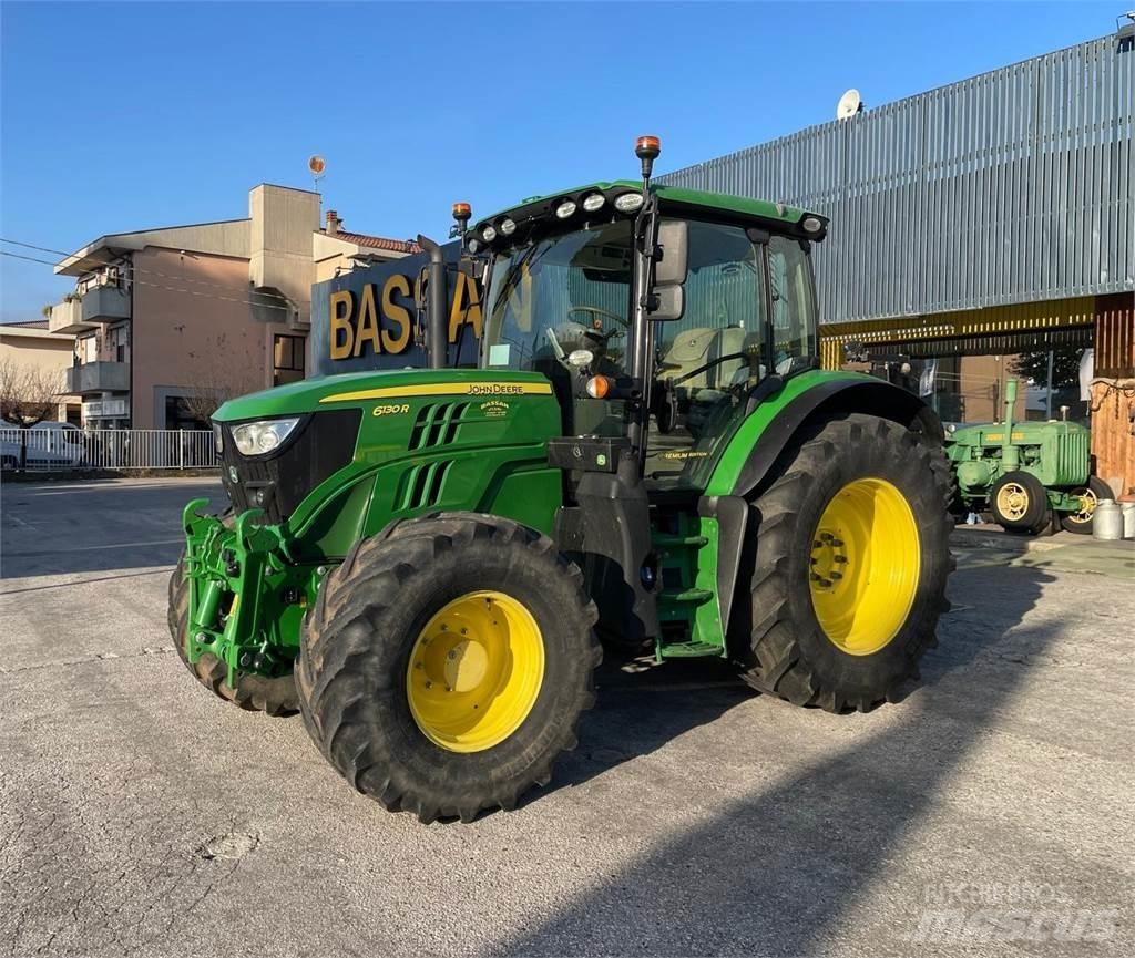 John Deere 6130 R Traktorer