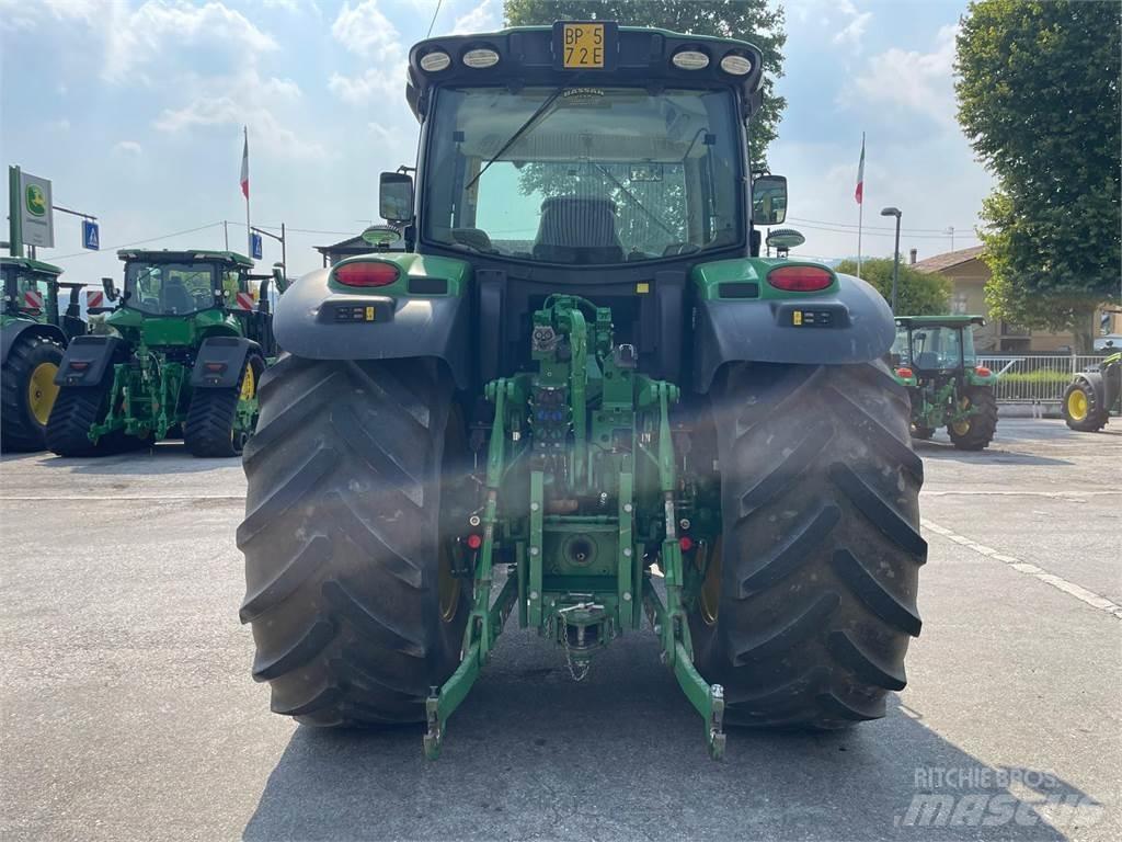 John Deere 6145 R Traktorer