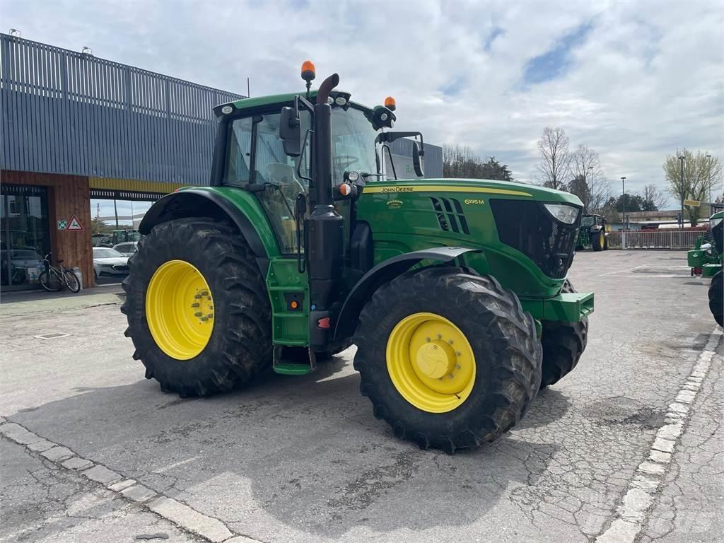 John Deere 6195 M Traktorer