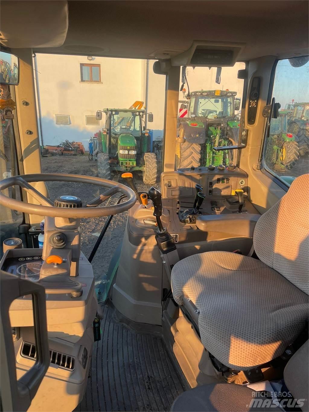 John Deere 6195 M Traktorer