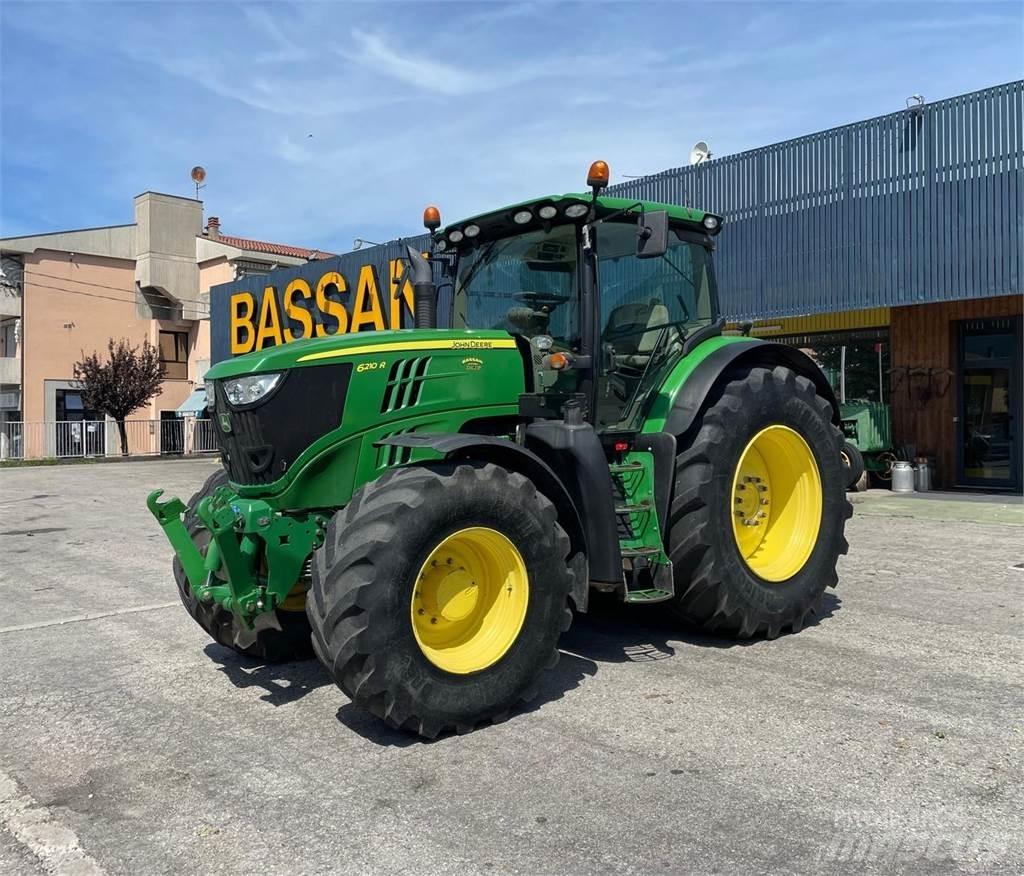 John Deere 6210 R Traktorer