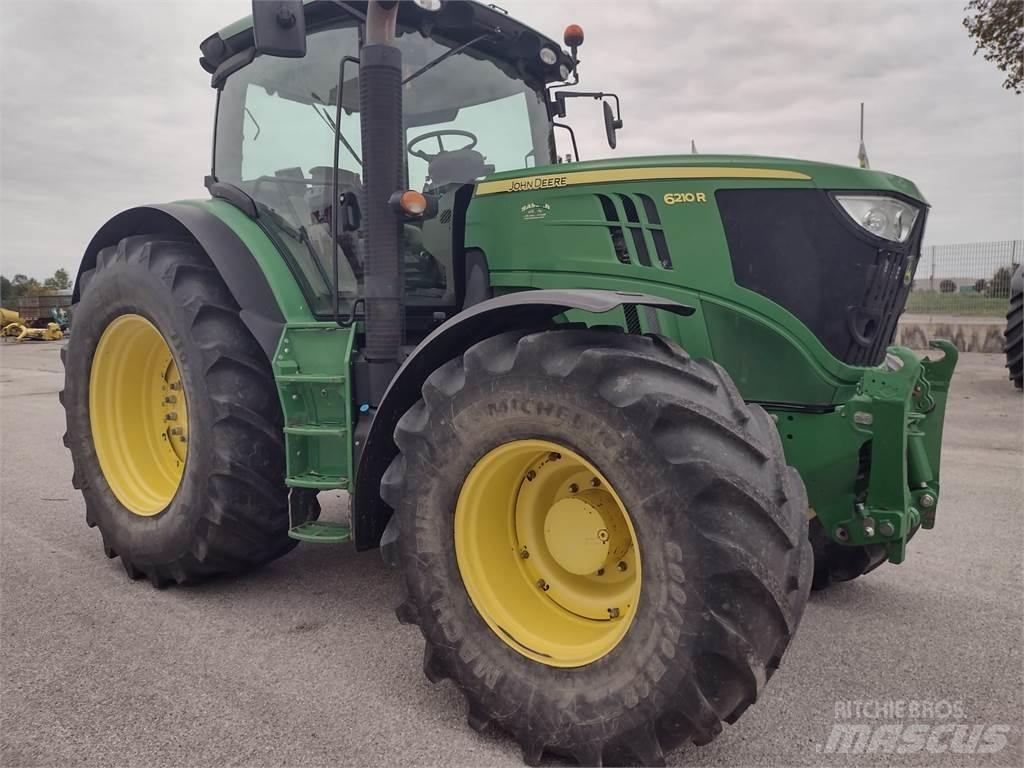 John Deere 6210 R Traktorer