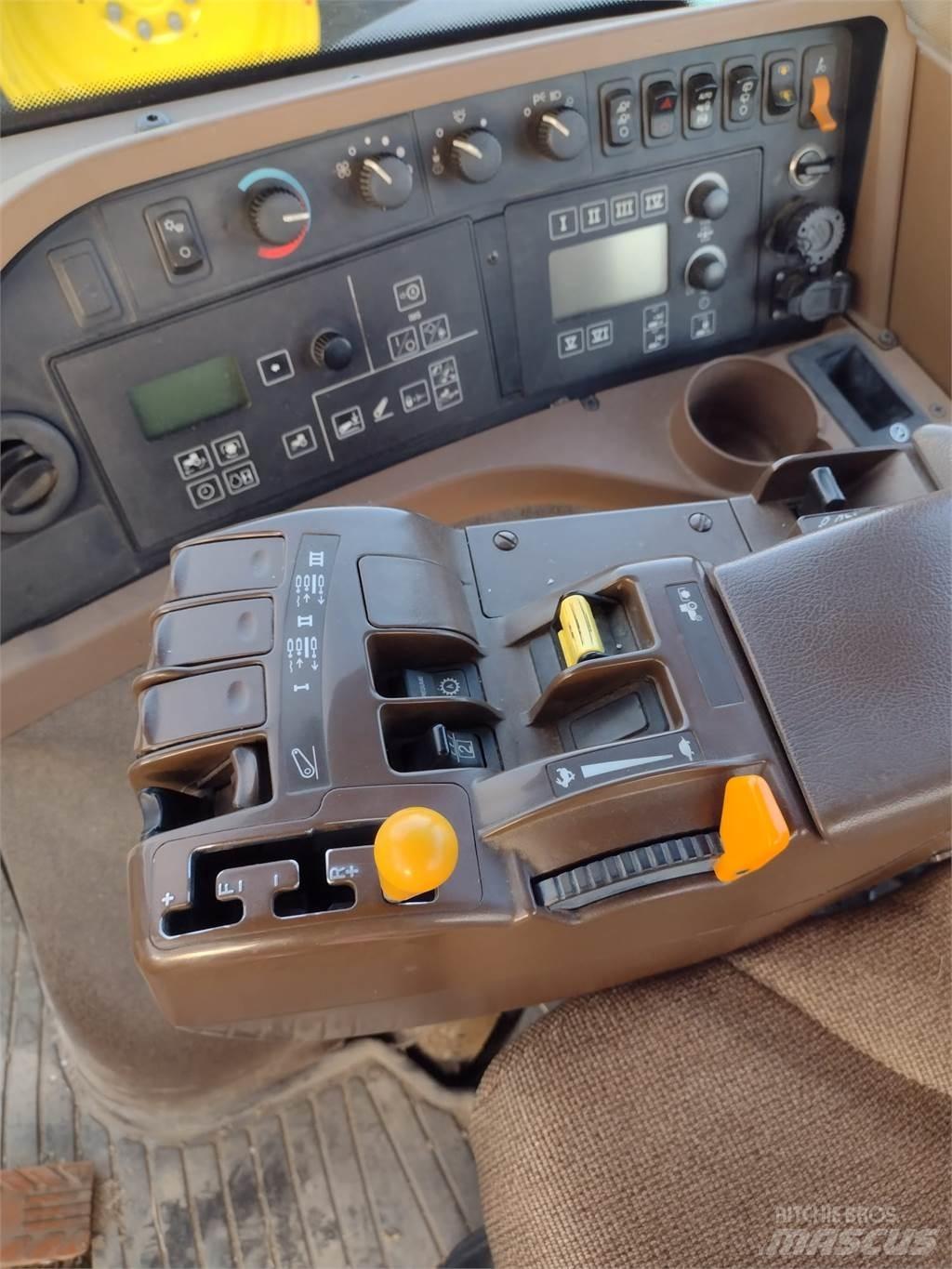 John Deere 8230 Traktorer